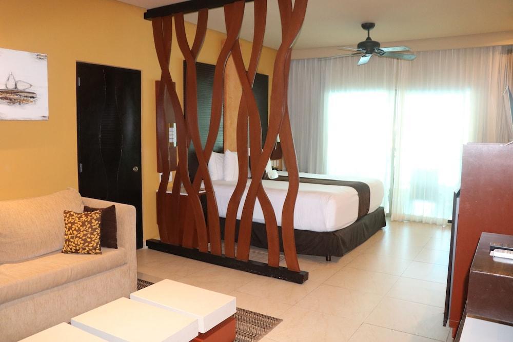 Generations Riviera Maya Family Resort Catamaran, Water Park & More Inclusive Puerto Morelos Eksteriør bilde
